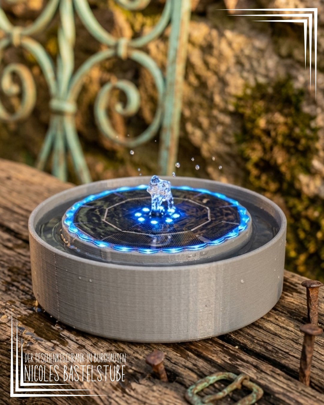 Nicoles Bastelstube Solarbrunnen "Action" Der Solarbrunnen ist geeignet für Solar-Springbrunnen des NON-Food-Discounters bei dem die "Action" herrscht..