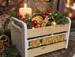 Nicoles Bastelstube Geschenkbox Weihnachten Eine kleine Geschenkbox mit viel Platz - so passt auch wirklich rein was Verschenkt werden soll. Stylisch mit Holzklötzchen und schönen Weihnachtsschriftzügen .